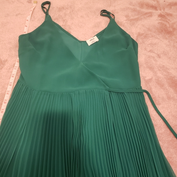 Wilfred wrap pleated dress 👗 - Picture 3 of 14